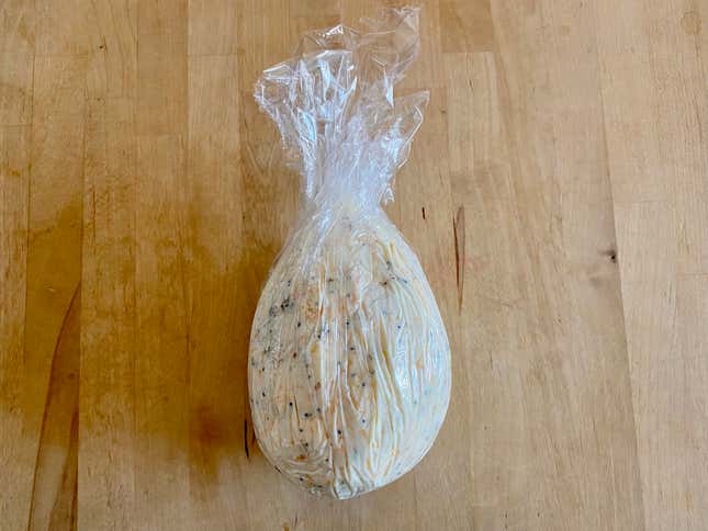 Image for article titled Give Your Cheeseball a Festive Easter Makeover