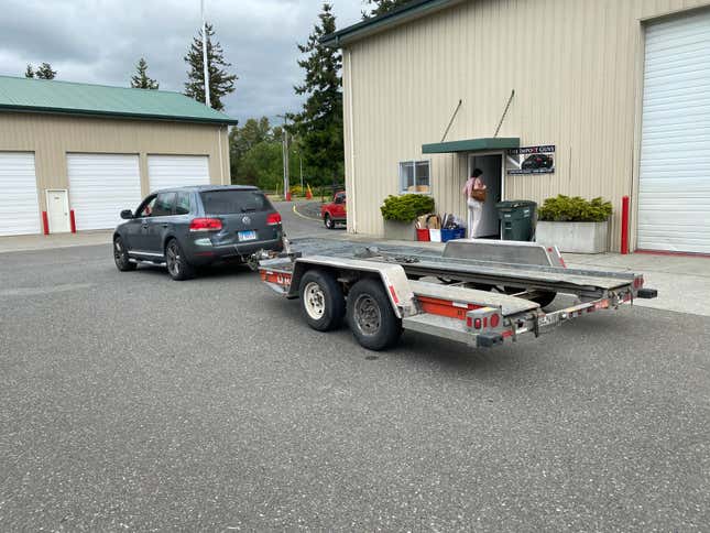 Image for article titled Here’s How My High-Mile, Ridiculously Cheap Volkswagen Touareg Is Handling A 4,200-Mile Road Trip