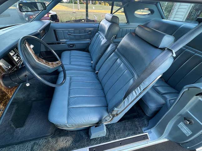 Image for article titled At $15,500, Is This 1979 Lincoln Mark V a Baroque Bargain?