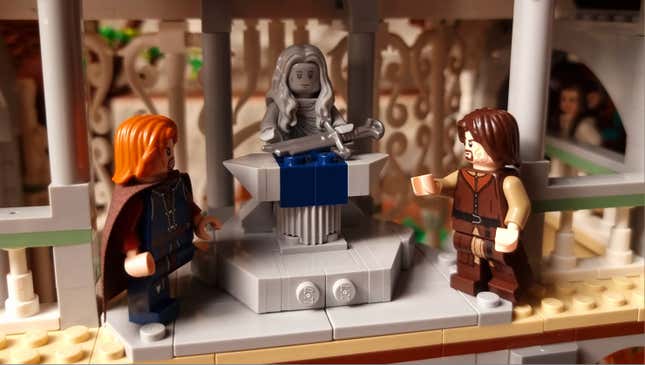 Image for article titled Lego's Huge Rivendell Set Is as Epic a Feat as the Lord of the Rings Movies