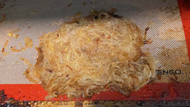 Image for article titled Make a Jammy Mass of Caramelized Onions in Your Oven