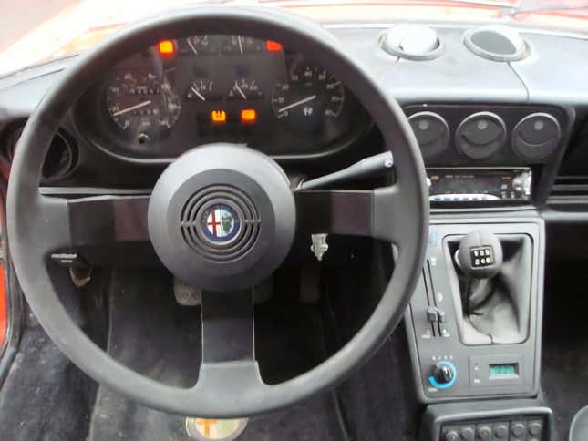 Image for article titled At $2,800, Is This Project 1988 Alfa Romeo Spider a ‘Fair’ Deal?