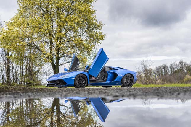 Image for article titled The Aventador LP 780-4 Ultimae Demands Your Undivided Attention