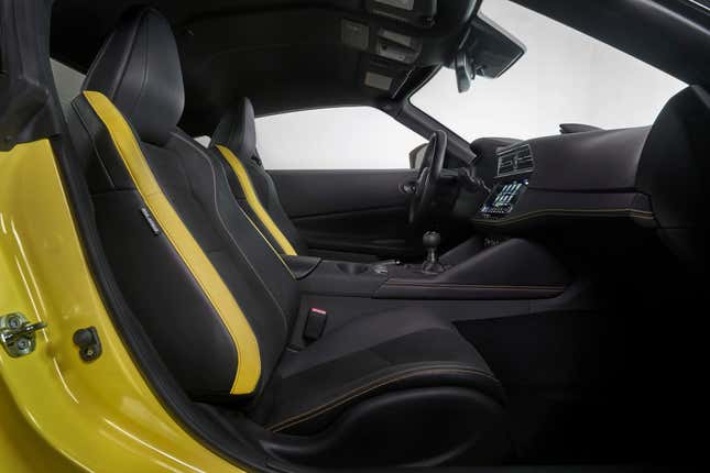 Image for article titled Here's How The 2023 Nissan Z Stacks Up To The Toyota Supra