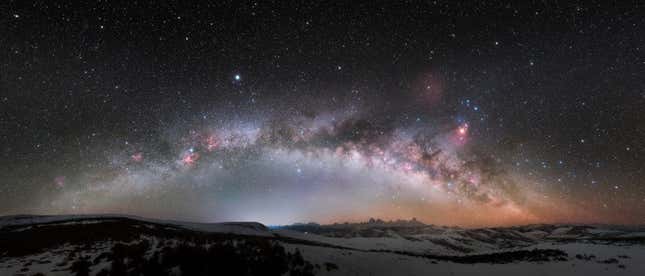 Imagen para el artículo titulado Una increíble imagen del cometa Leonard se lleva el prestigioso concurso Astronomy Photographer of the Year