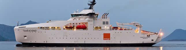 The Pierre de Fermat cable ship