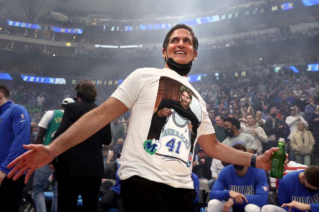 Dallas Mavericks owner Mark Cuban will be offering cheaper prescriptions to Americans.