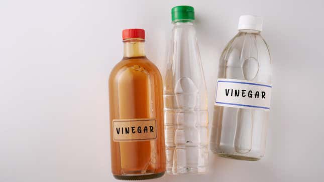 Image for article titled Cooking vinegar, cleaning vinegar—what’s the difference?