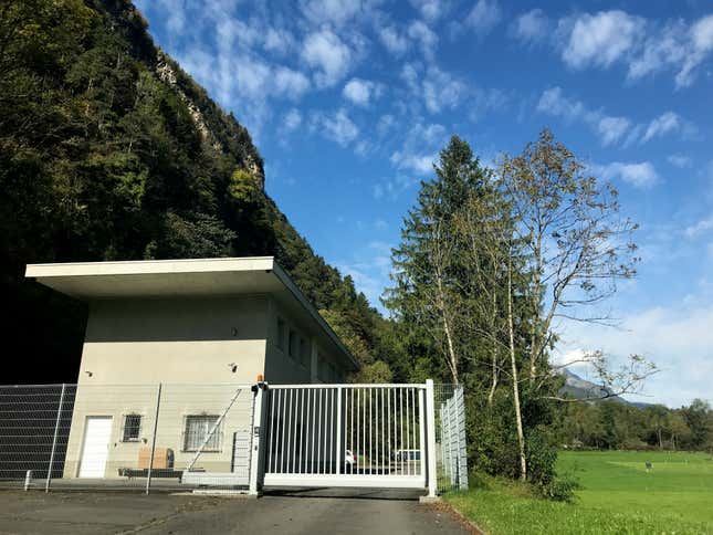 The entrance to the Deltalis data center.