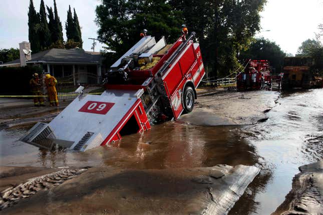 LA water main break, 2009.