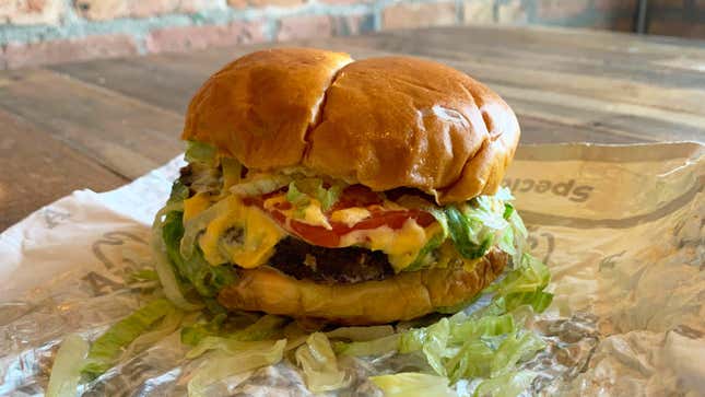 Image for article titled Is Arby’s New Burger Worth the 58-Year Wait?
