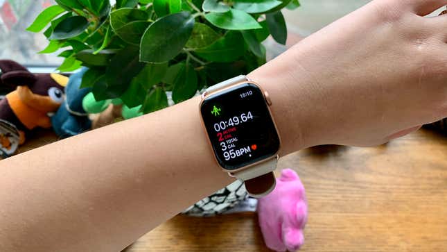 Image for article titled Gyms Now Offering Perks for Working Out With an Apple Watch