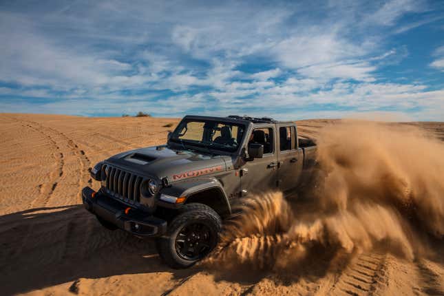 Image for article titled Here Are The Hardware Changes Behind The 2020 Jeep Gladiator Mojave's 'Desert Rated' Badge