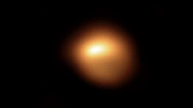 Imagen para el artículo titulado Definitivamente, algo raro pasa con la estrella Betelgeuse