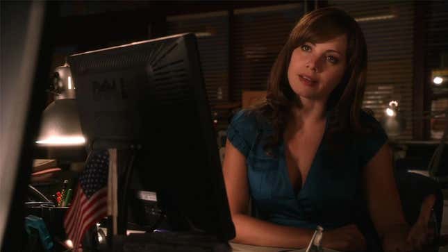 Erica Durance as Lois Lane.