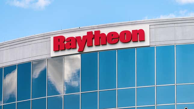 Image for article titled Report: Your Tax Dollars Went To Raytheon Trying To Invent An Exploding Knife