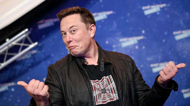 Imagen para el artículo titulado Elon Musk prometió vender sus acciones para pagar impuestos, pero no contó toda la verdad