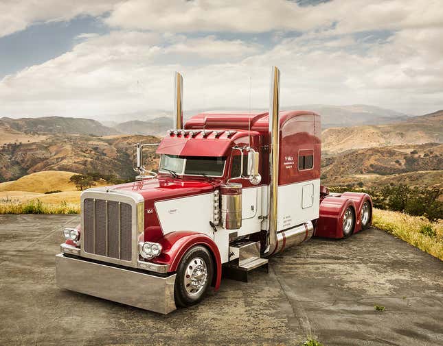 Image for article titled Fashion Photographer Captures the Most Beautiful Big-Rigs on Earth