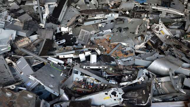 Image for article titled E-Waste From a Single Bitcoin Transaction Is Like Throwing Away Two iPhone 12 Minis