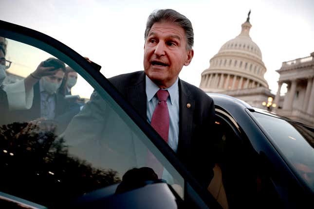 Image for article titled U.S. Automakers Demand Changes to EV Tax Credit Proposal That Favors EVs Made in the U.S.