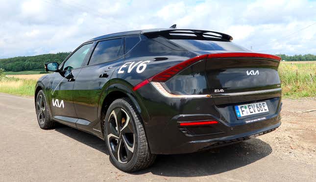 Image for article titled I Drove A Preproduction Kia EV6, The First Electric Kia Built On The 'Revolutionary' E-GMP Platform. Here's What I Thought