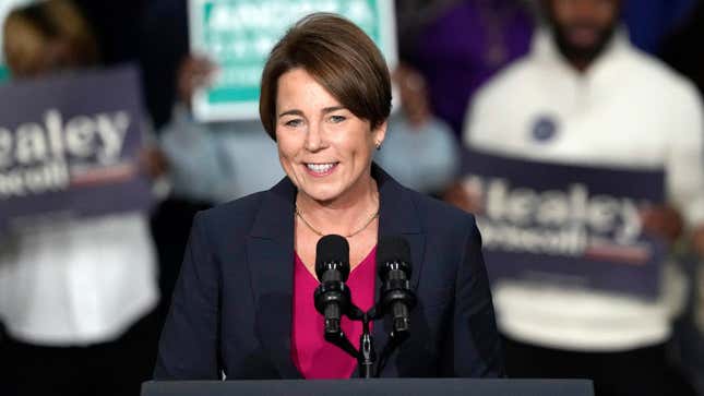 Image for article titled Maura Healey Makes History as Nation&#39;s 1st Lesbian Governor