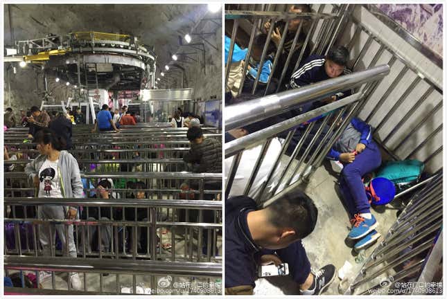 Pictures on Weibo show visitors stuck at the Mount Hua cable car station.