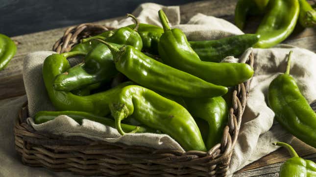 Image for article titled How to Prep, Store, and Cook With Hatch Chile Peppers