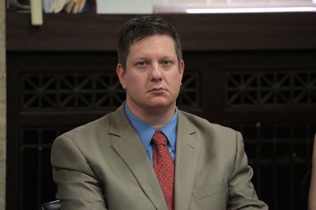 Image for article titled Former Chicago Officer Jason Van Dyke Will Not Face Federal Charges in the Shooting Death of Laquan McDonald