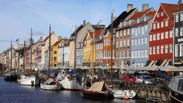 A photo of colorful houses in the city of Copenhagen in Denmark. 
