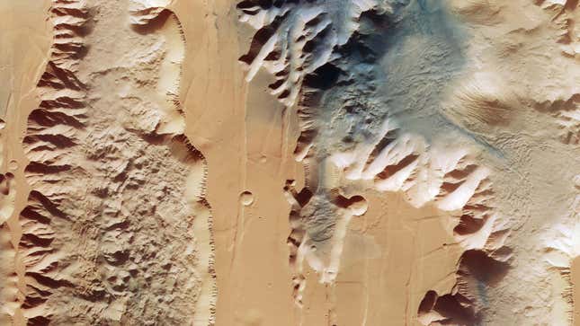 A true color image of the chasmata produced from data taken by the Mars Express orbiter.