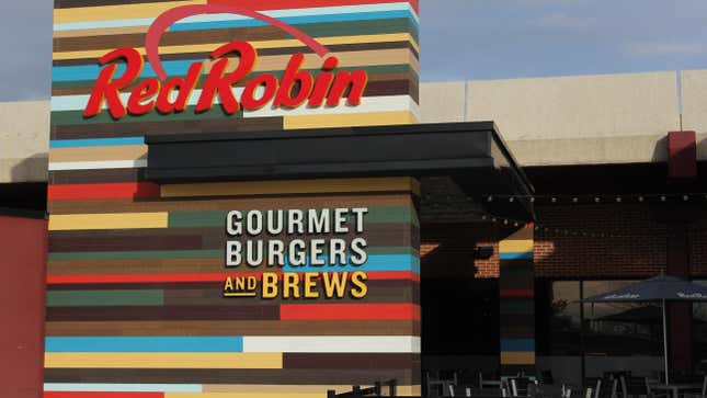 Image for article titled Red Robin Knows It Sucks, But It’s Trying to Do Better