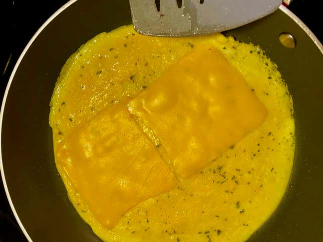 Kızarmış Peynirli Omlet Yemediyseniz, Yaşadınız mı?