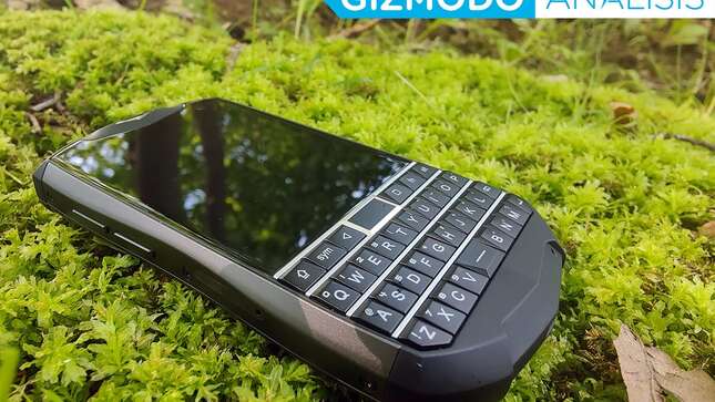 Imagen para el artículo titulado ¿Echas de menos las BlackBerry? Pues aquí tienes una blindada y con Android 11