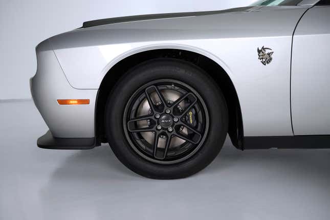 Image for article titled The Challenger Demon 170&#39;s &#39;Skinny&#39; Front Tires Are Wider Than a V6 Challenger SXT&#39;s