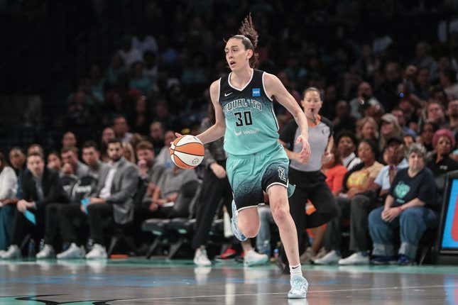 Aug 6, 2023; Brooklyn, New York, USA; New York Liberty forward Breanna Stewart (30) brings the ball up court in the first quarter against the Las Vegas Aces at Barclays Center.