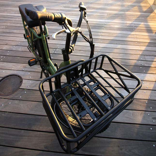 A photo of the luggage rack on the front of the Rad Runner 2.