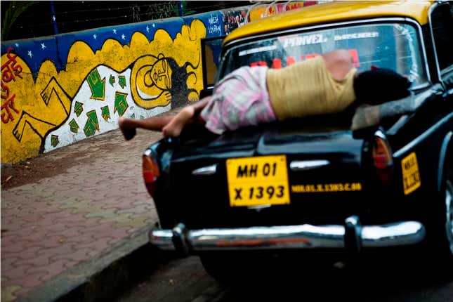 Image for article titled In the age of Uber and Ola, Mumbai’s iconic taxis are becoming works of art