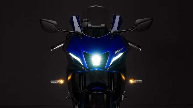 Image for article titled Yamaha's New R7 Is The Blue Blur We've Been Waiting For