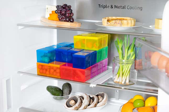 Imagen para el artículo titulado El último lanzamiento de Samsung son unos tupper con forma de piezas de Tetris, y son una genialidad