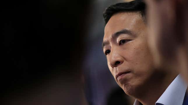 Image for article titled Andrew Yang Is the Most Dangerous Democratic Presidential Candidate