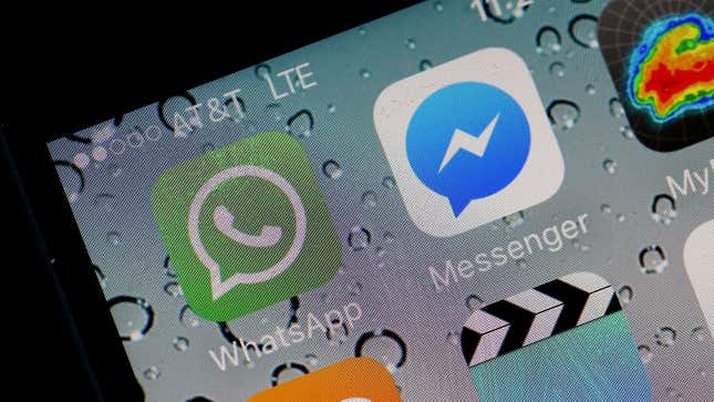 Image for article titled Facebook May Finally Stop Forcing You to Use Its Messenger App