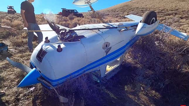 Image for article titled Here&#39;s How A Plane Gets Recovered After Crashing Onto A Mountain