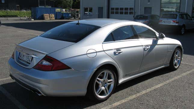 Image for article titled The 2004 Mercedes-Benz CLS Unleashed a Tidal Wave of Compromised Pretend Coupes