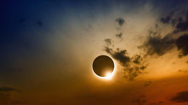Full solar eclipse 