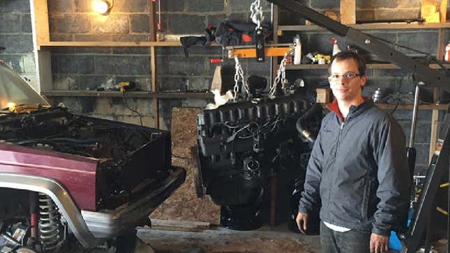 Image for article titled Here's What Happened When I Cracked Open My 250,000 Mile Jeep Engine