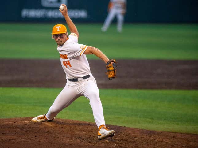 Tennessee's Ben Joyce (44) pitches during the first round of the NCAA Knoxville Super Regionals between Tennessee and Notre Dame at Lindsey Nelson Stadium in Knoxville, Tennessee on Friday, June 10, 2022. Tennvsndbaseball 1582