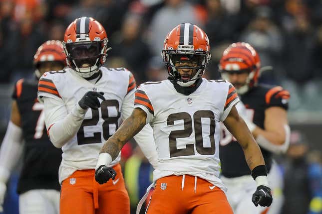 December 11, 2022;  Cincinnati, Ohio, USA;  Cleveland Browns cornerback Greg Newsome II (20) reacts after stopping the Cincinnati Bengals punt during the second half at Paycor Stadium.