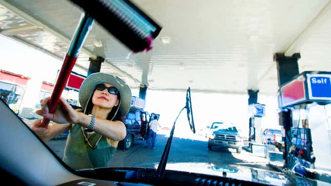Image for article titled Here Are Your Worst Gas Station Stories