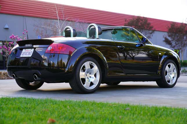Image for article titled I'm Looking For An Intelligent Replacement For My SmartCar! What Should I Buy?